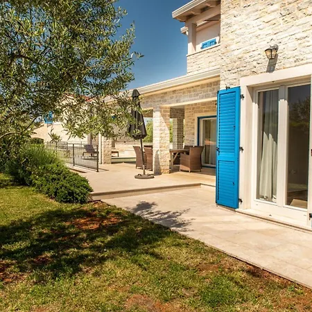 Villa Torre Iii *