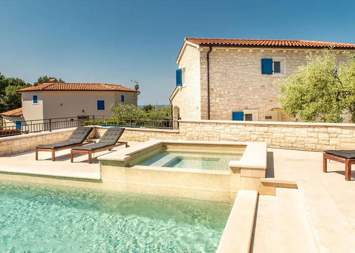 Torre Iii * Tar-Vabriga