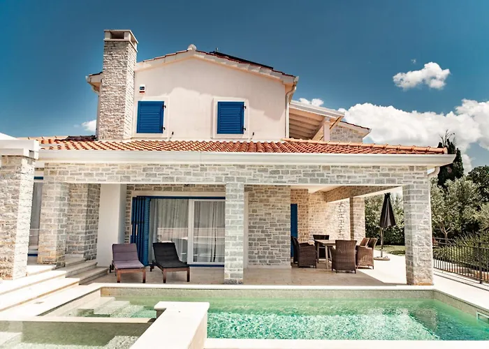 Torre Iii * Tar-Vabriga